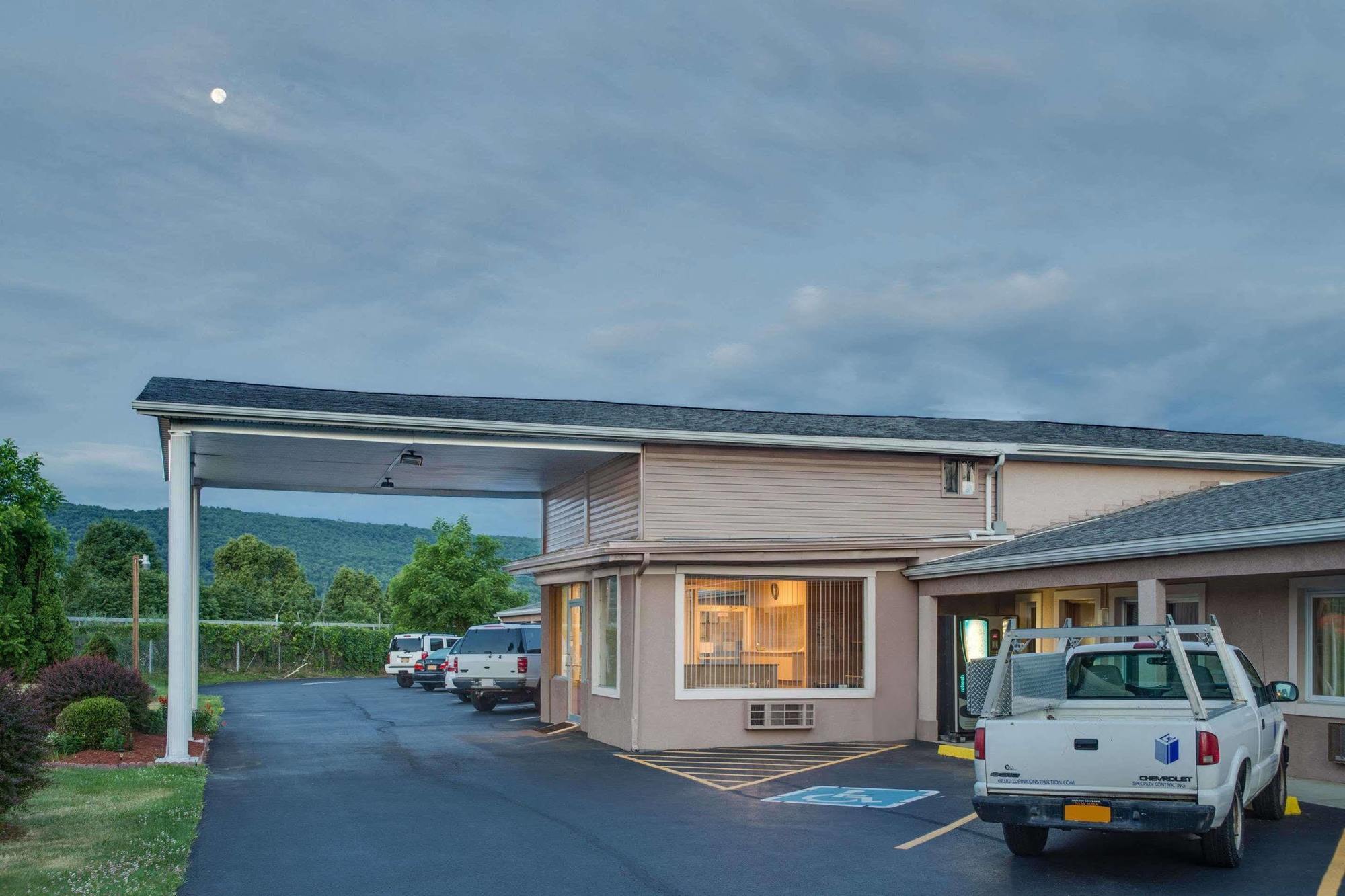 Travel Inn Horseheads Bagian luar foto