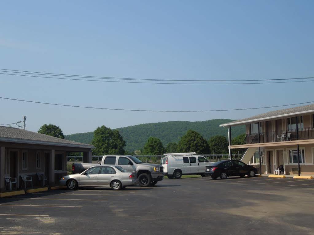Travel Inn Horseheads Bagian luar foto