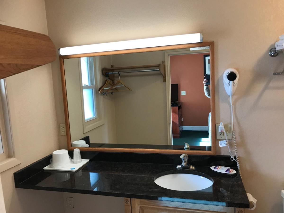 Travel Inn Horseheads Bagian luar foto